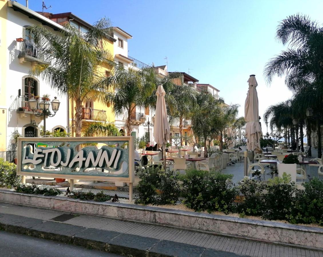Oltremare Taormina Letojanni Διαμέρισμα Εξωτερικό φωτογραφία